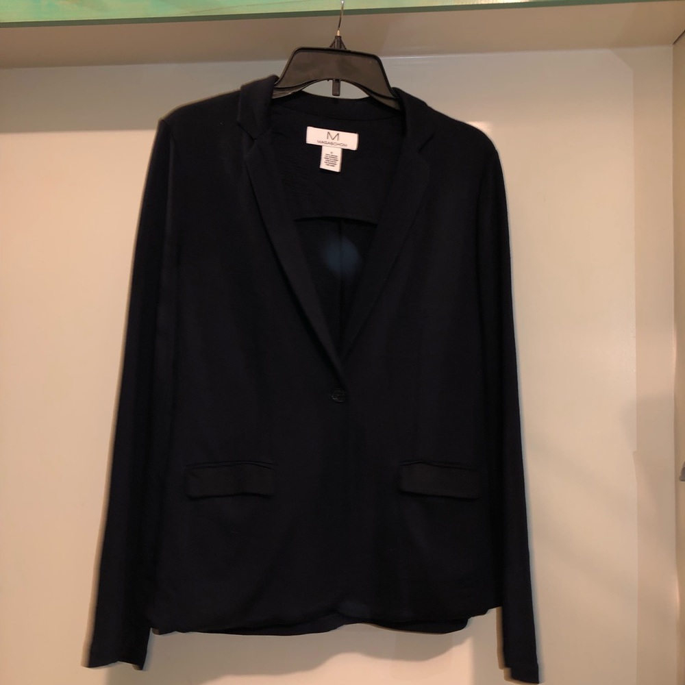 NAVY BLAZER